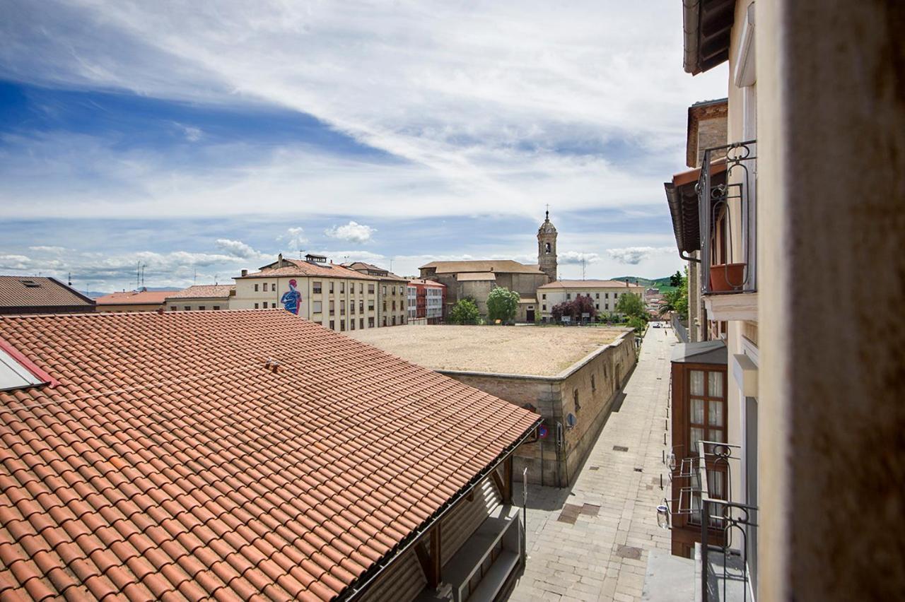 La Casa De Santa Maria Estudios Витория-Гастейс Екстериор снимка